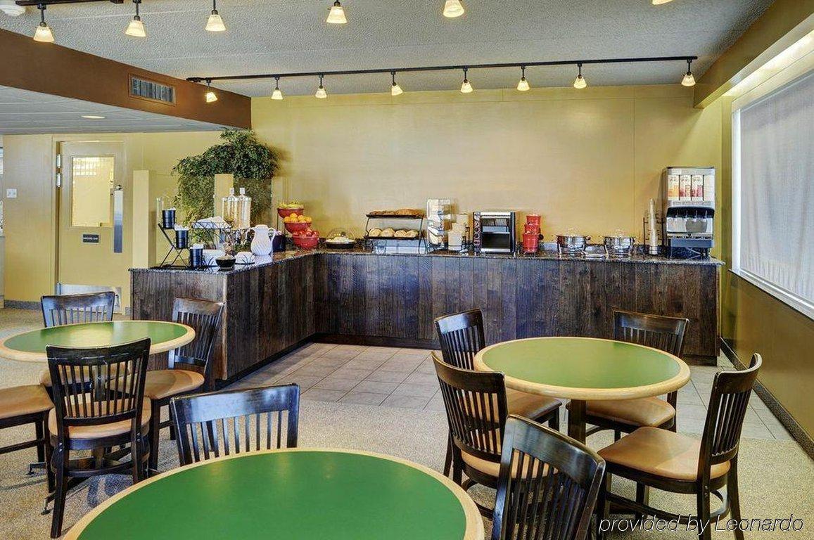 Travelway Inn סודברי מראה חיצוני תמונה